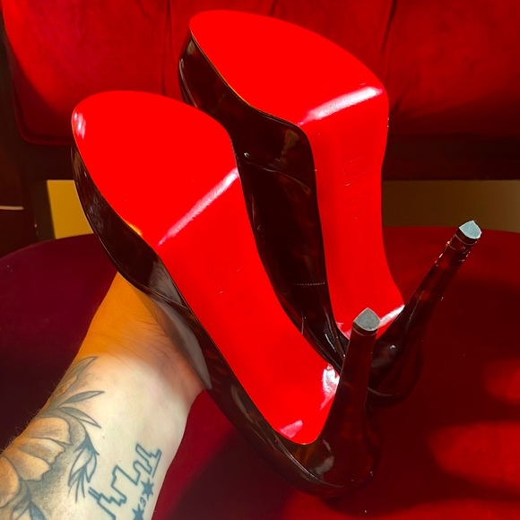 CHRISTIAN LOUBOUTIN HEELS - SIZE 41 - Picture 4 of 6